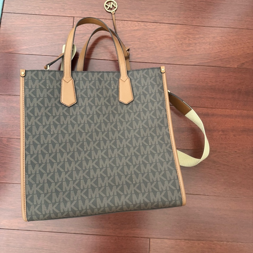 Michael Kors Dark Brown Leather Signature Tote Cross Body Option - Picture 4 of 7